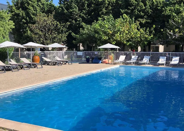 Hotel Ping Pong: Ibis Styles Avignon Sud